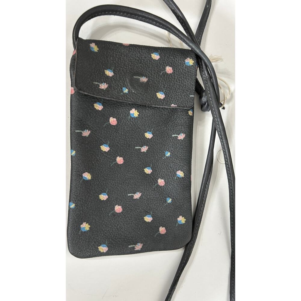 Free People Let’s Dance Phone Crossbody Bag Black Floral Leather NWOT - Picture 7 of 7